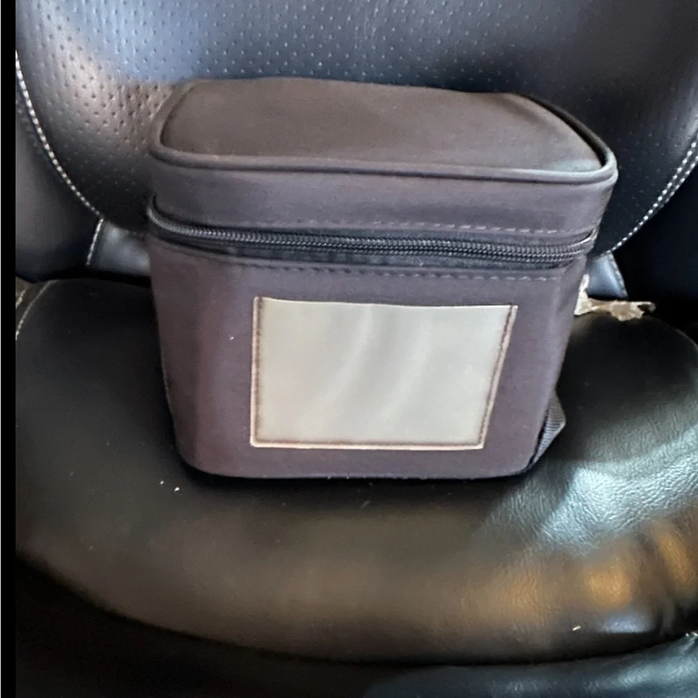 Lowepro EX 120 Camera Lens PADDED CARRYING CASE Pre- owned Good Condition